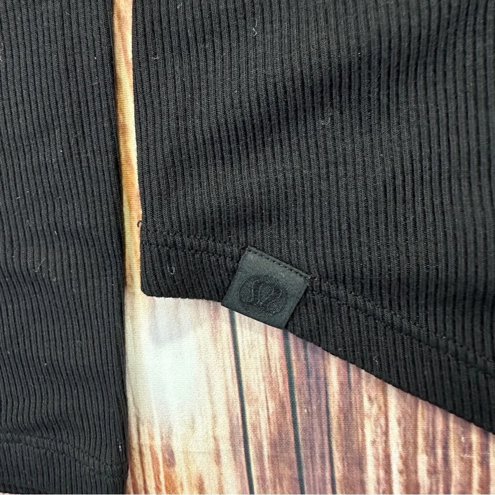 Lululemon Athletica Black Long Sleeve Women's Top